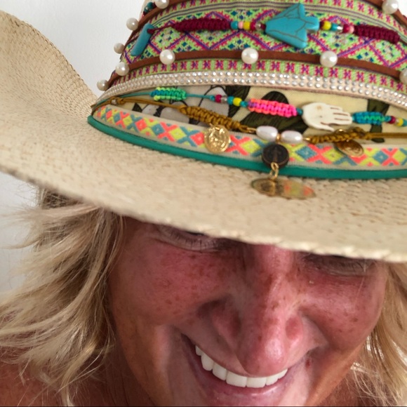 MJ 🇺🇸🇧🇧🇨🇴🇵🇦🇹🇭 - Picture 1 of 1